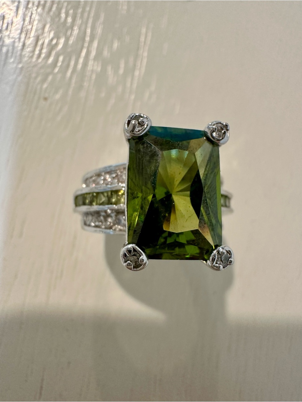 Vintage Tabernacle Evergreen Cocktail ring, size 7